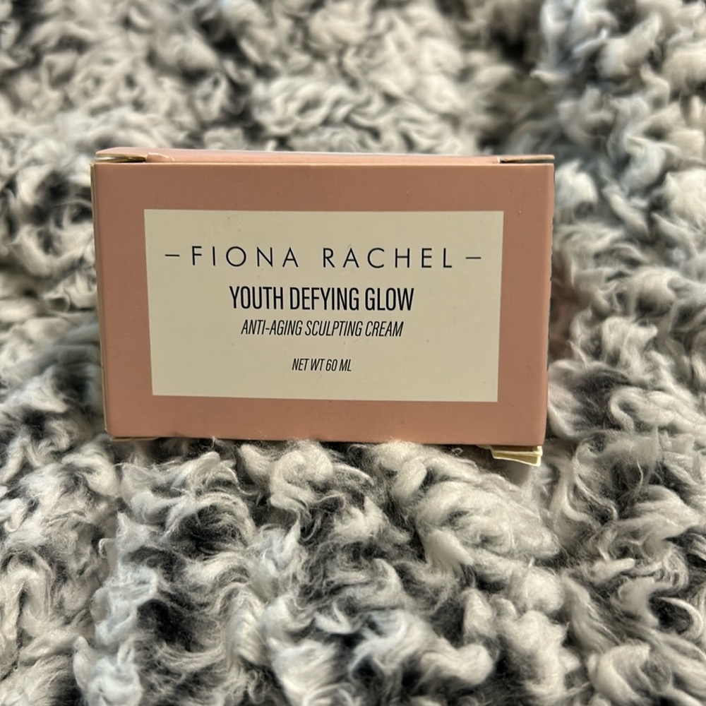 Fiona Rachel Youth Defying Glow Anti-Aging Sculpting Cream